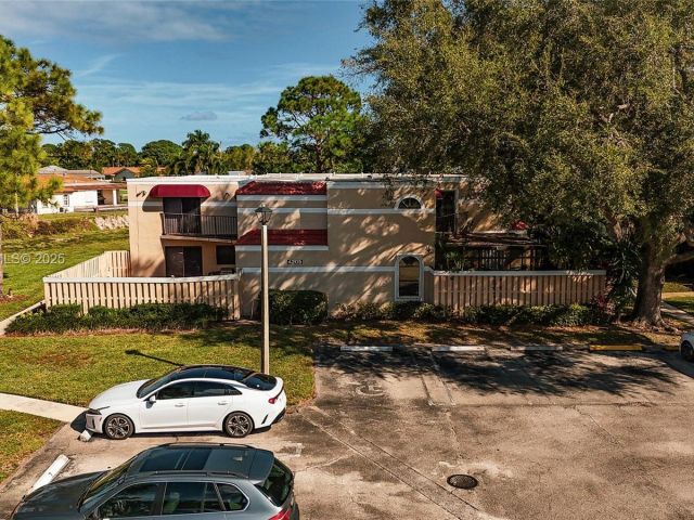 Home for rent at 4205 Village Dr D - photo 7494171