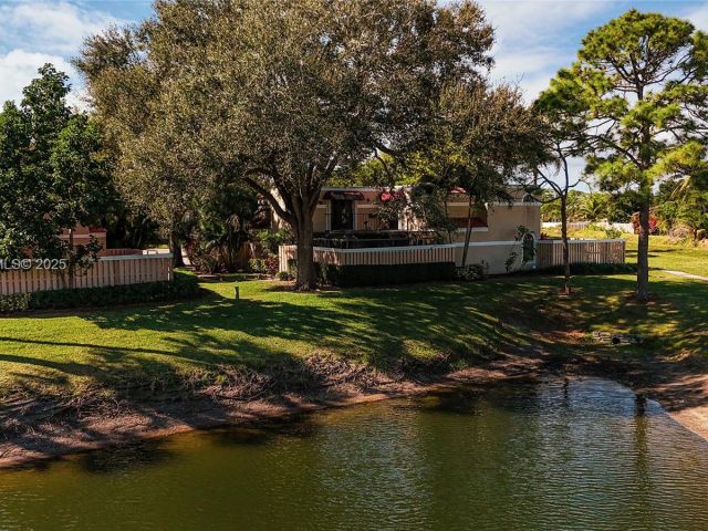 Home for rent at 4205 Village Dr D - photo 7494178