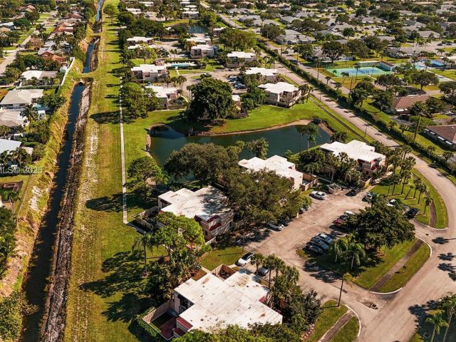 Home for rent at 4205 Village Dr D - photo 7494180