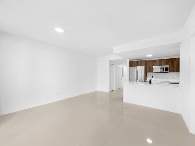 Apartment for rent  Unit #1905 - photo 6925574