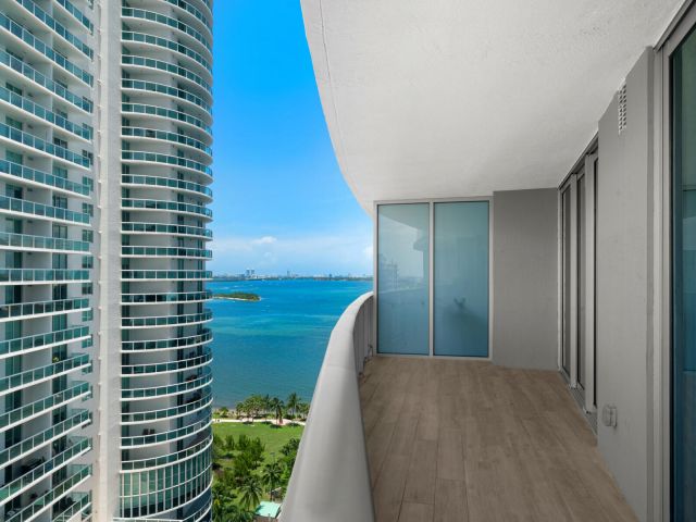 Apartment for rent  Unit #1905 - photo 6925593