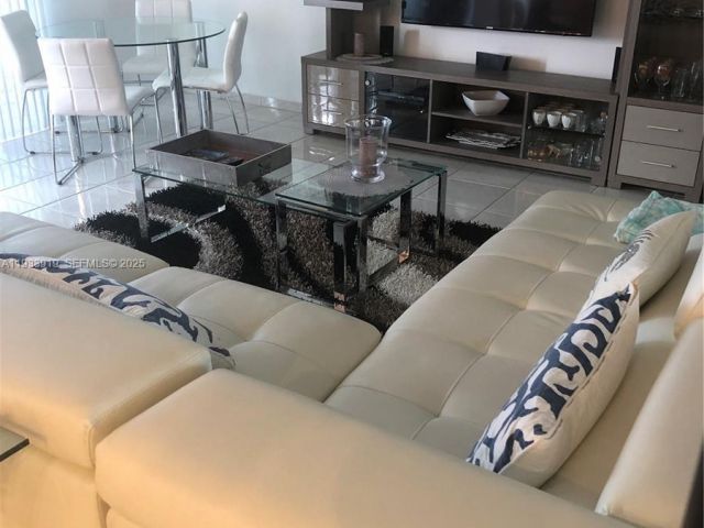 Apartment for rent  Unit #1826 - photo 6923464