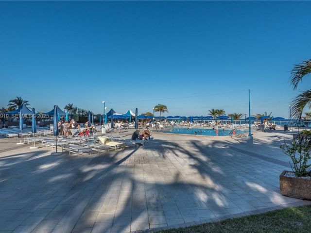 Apartment for rent  Unit #1826 - photo 6923474