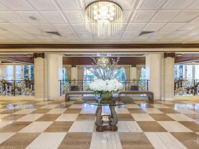 2-bedroom condo for rent in Hallandale Beach - 2030 S Ocean Dr 1826 - MondialRealty