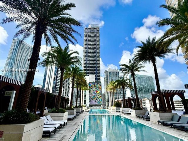 Apartment for sale  Unit #2709 - photo 6926881