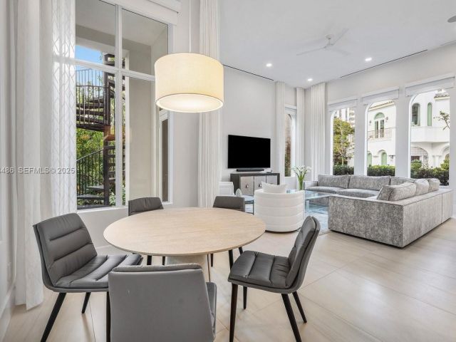 Home for rent at 3912 Island Estates Dr 0 - photo 6924718