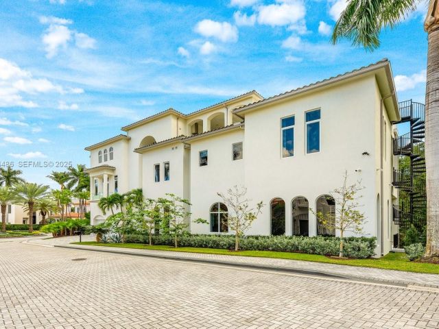 Home for rent at 3912 Island Estates Dr 0 - photo 6924736