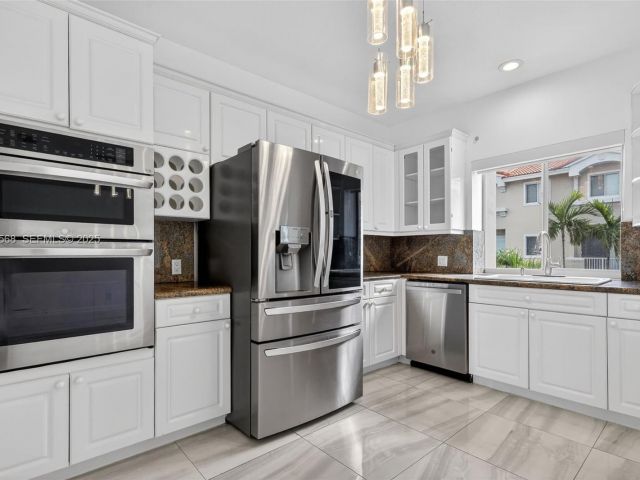 Home for sale at 21399 Marina Cove Cir 14 - photo 6923535