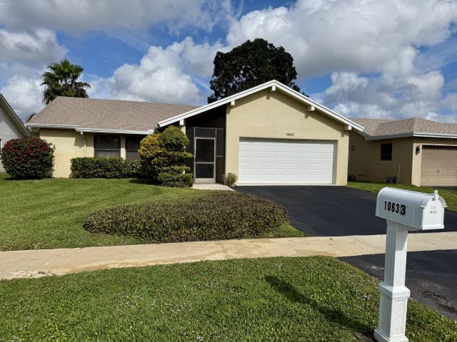 Home for sale at 10633 Greenbriar Court - photo 6924803