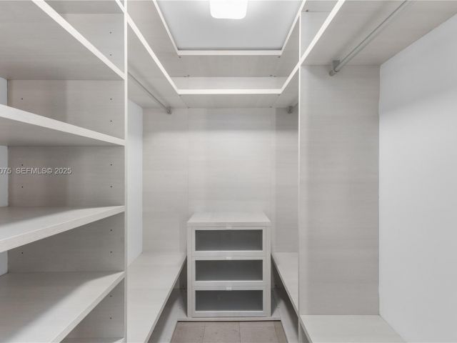 Apartment for sale  Unit #2006 - photo 7443930