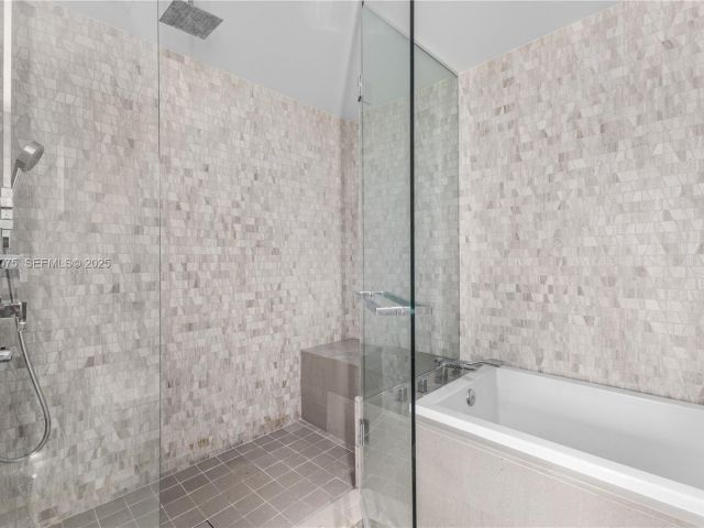 Apartment for sale  Unit #2006 - photo 7443932