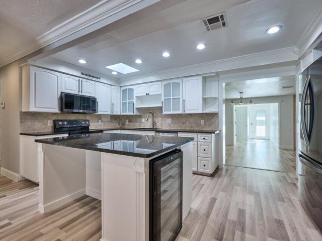 Home for rent at 2112 Longwood Road - photo 6925980