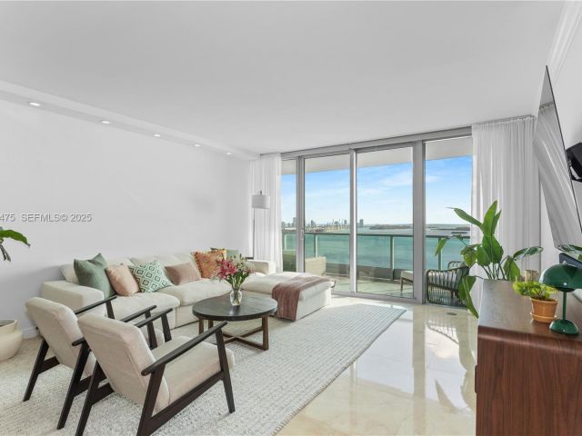 Apartment for sale  Unit #3007 - photo 6926735