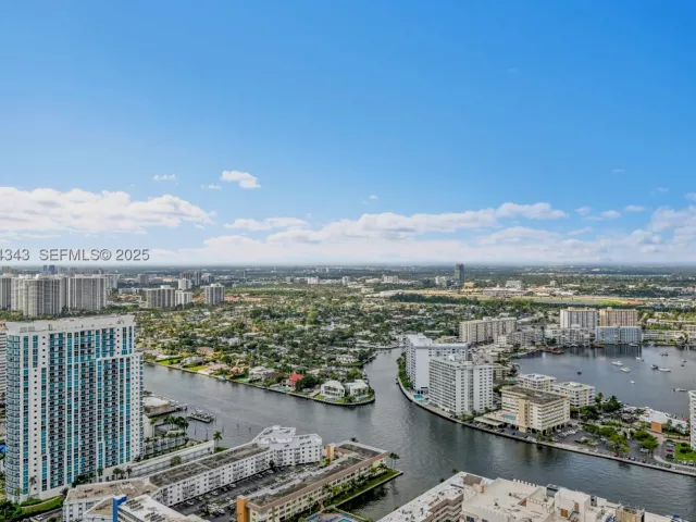 3-bedroom condo for sale in Hallandale Beach - 1850 S Ocean Dr PH4405 - MondialRealty