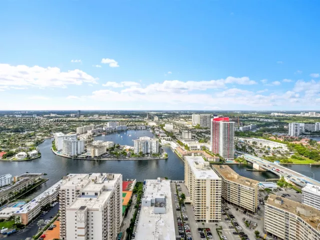 3-bedroom condo for sale in Hallandale Beach - 1850 S Ocean Dr PH4405 - MondialRealty