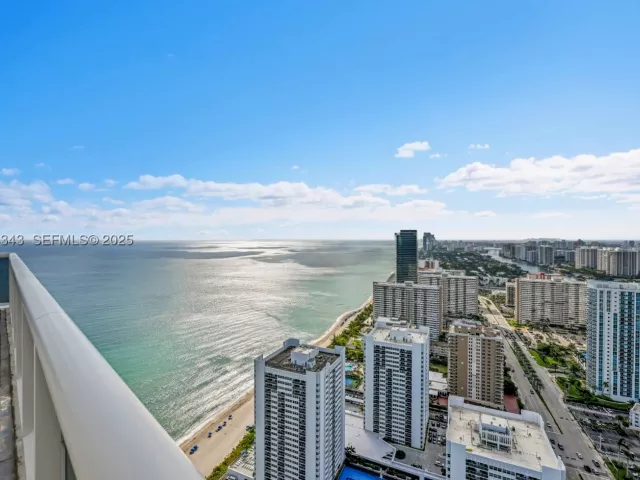 3-bedroom condo for sale in Hallandale Beach - 1850 S Ocean Dr PH4405 - MondialRealty