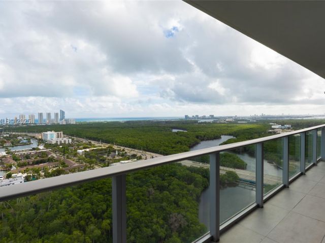 Apartment for sale  Unit #3117 - photo 6926236