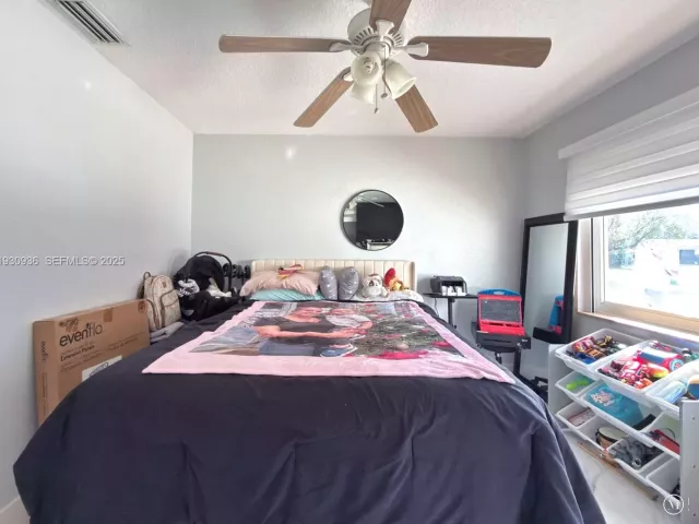 4-bedroom home for sale in Miami - 14111 SW 75th St - MondialRealty
