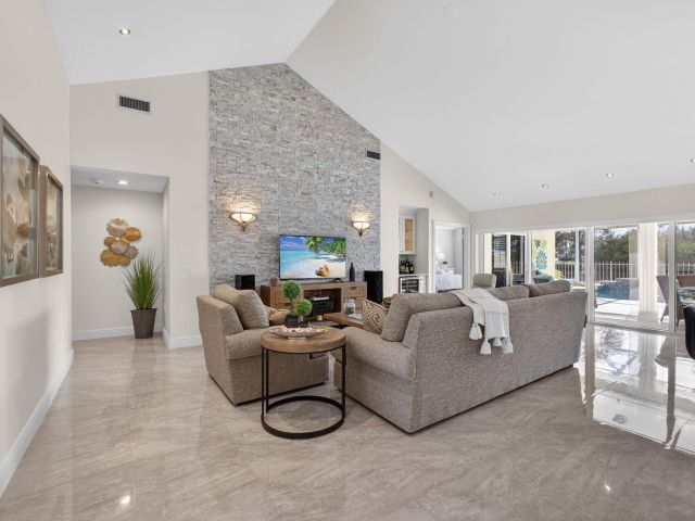 Home for sale at 2294 Saratoga Bay Drive - photo 6927732