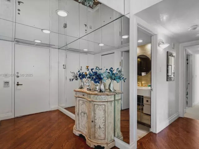 Apartment for sale  Unit #17-D - photo 6928756