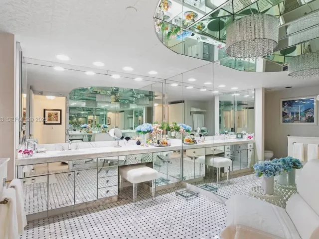 Apartment for sale  Unit #17-D - photo 6928751