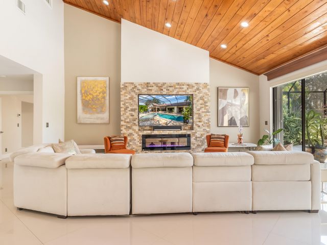 Home for sale at 10571 Boca Woods Lane - photo 6927756