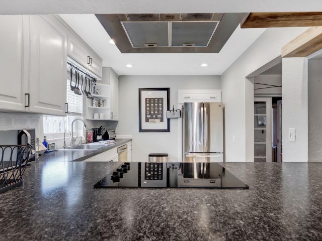 Home for sale at 6410 S Olive Avenue - photo 6927331