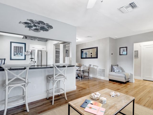 Home for sale at 6410 S Olive Avenue - photo 6927332