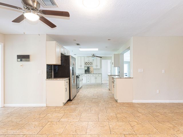 Home for rent at 169 Armadillo Way - photo 6928030