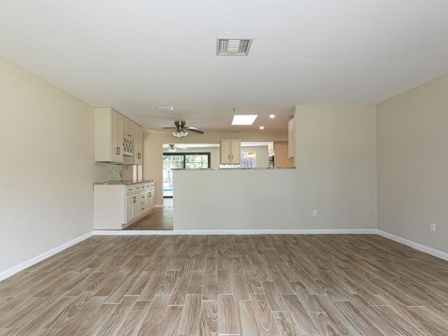 Home for rent at 169 Armadillo Way - photo 6928032