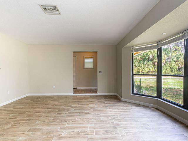 Home for rent at 169 Armadillo Way - photo 6928034