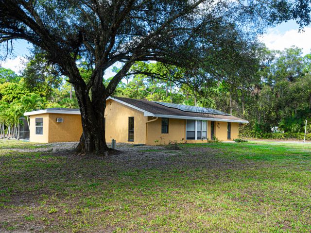 Home for rent at 169 Armadillo Way - photo 6928038