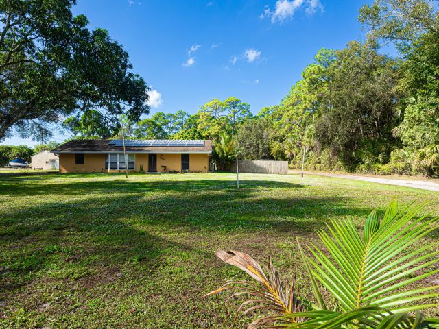 Home for rent at 169 Armadillo Way - photo 6928040