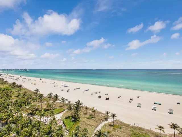 3-bedroom condo for sale in Miami Beach - 1500 Ocean Dr 1201 - MondialRealty