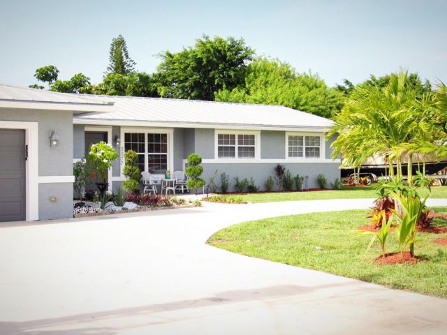 Home for sale at 2077 Carambola Road - photo 6928905