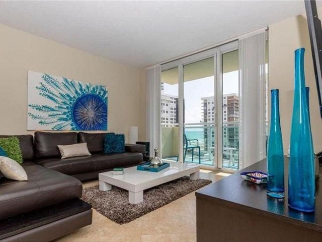 Apartment for rent  Unit #822 - photo 6928872