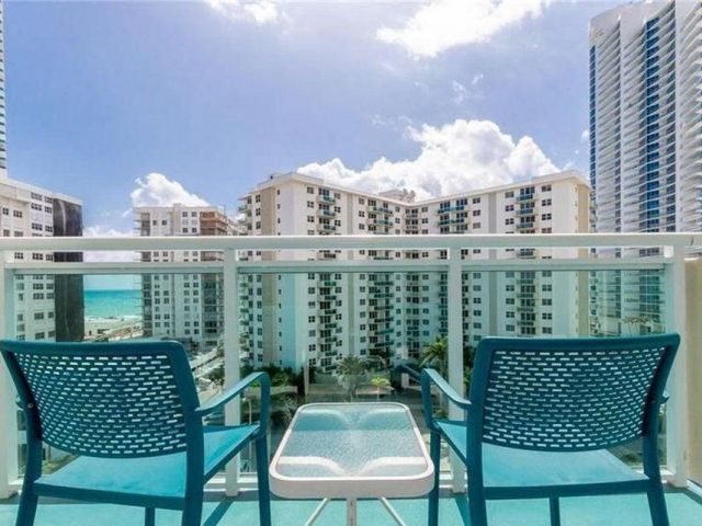 Apartment for rent  Unit #822 - photo 6928885