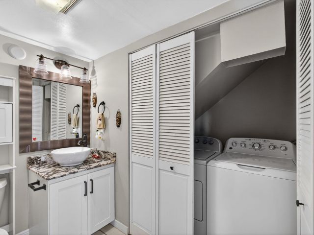 Home for rent at 8164 Thames Boulevard C - photo 6928914