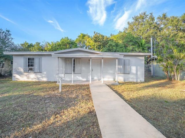 Home for sale at 265 NW 135th - photo 6928159