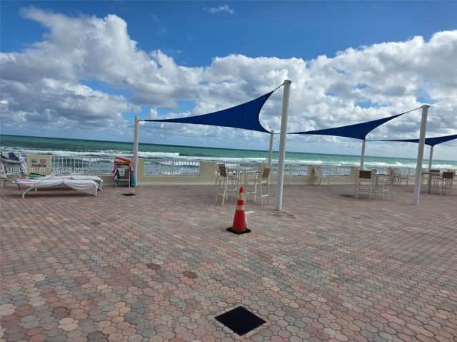 1-bedroom condo for rent in Hallandale Beach - 3180 S Ocean Dr 1617 - MondialRealty