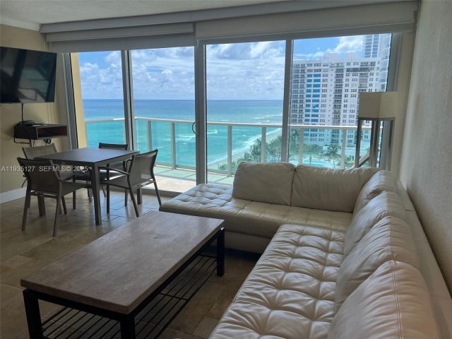 condo for rent in Hollywood - 2501 S Ocean Dr 1112 - MondialRealty