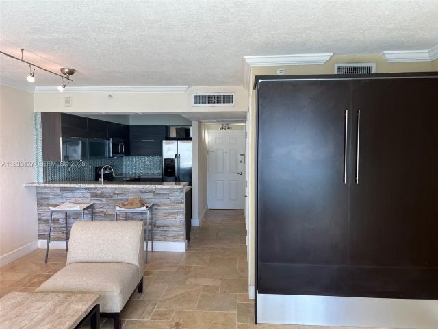 condo for rent in Hollywood - 2501 S Ocean Dr 1112 - MondialRealty