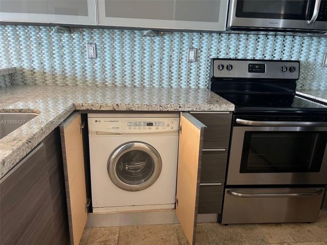 condo for rent in Hollywood - 2501 S Ocean Dr 1112 - MondialRealty