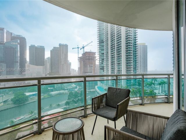 Apartment for rent  Unit #1814 - photo 7436392