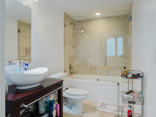 Apartment for rent  Unit #1814 - photo 7436397