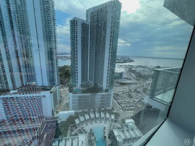 2-bedroom condo for sale in Miami - 851 NE 1st Ave 3103 - MondialRealty