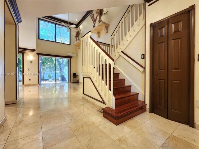 Home for rent at 21028 NE 34th Ct 21028 - photo 6932979