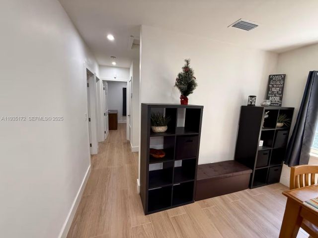 3-bedroom home for rent in North Miami Beach - 15800 NE 15th Ave - MondialRealty
