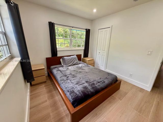 3-bedroom home for rent in North Miami Beach - 15800 NE 15th Ave - MondialRealty