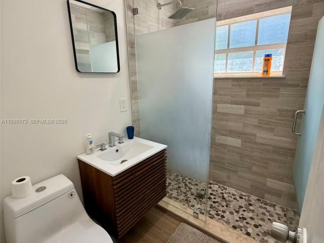 3-bedroom home for rent in North Miami Beach - 15800 NE 15th Ave - MondialRealty